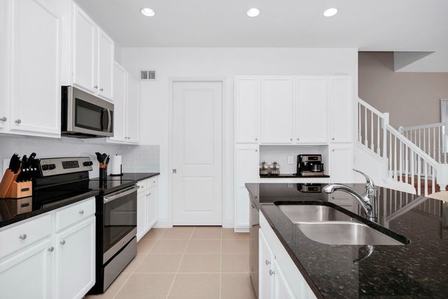 302 CAPTIVA DRIVE, Davenport, FL 33896