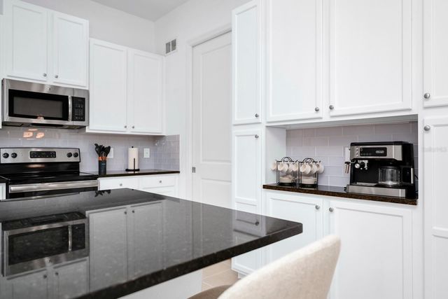 302 CAPTIVA DRIVE, Davenport, FL 33896