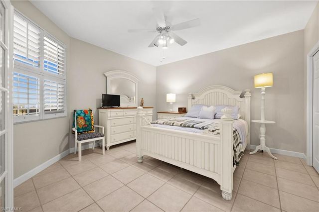 201 Vintage Bay DR B15, Marco Island, FL 34145