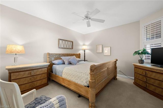 201 Vintage Bay DR B15, Marco Island, FL 34145