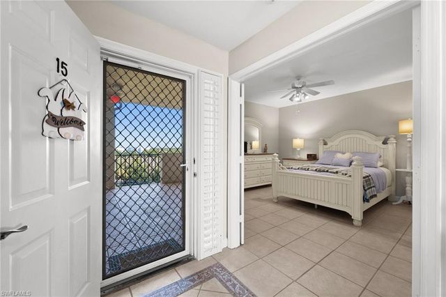 201 Vintage Bay DR B15, Marco Island, FL 34145