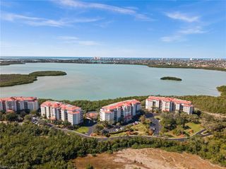 201 Vintage Bay DR B15, Marco Island, FL 34145