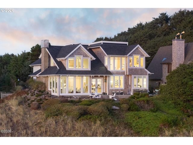 520 Sw COVE Pt, Depoe Bay, OR 97341