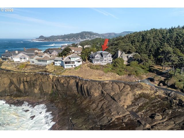 520 Sw COVE Pt, Depoe Bay, OR 97341