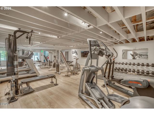 520 Sw COVE Pt, Depoe Bay, OR 97341