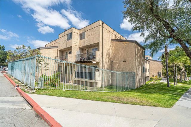 1701 Neil Armstrong 202, Montebello, CA 90640