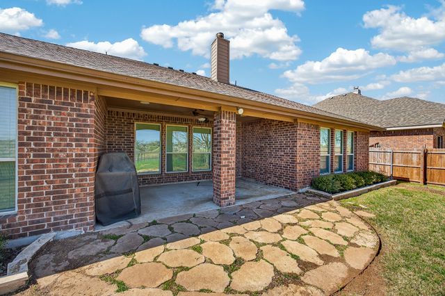 15812 Carlton Oaks Drive, Fort Worth, TX 76177