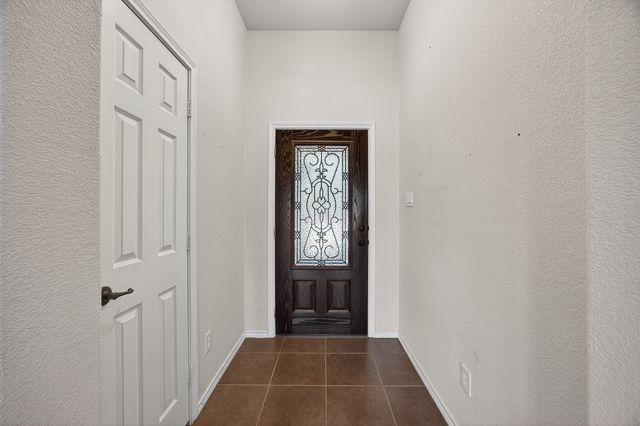 15812 Carlton Oaks Drive, Fort Worth, TX 76177