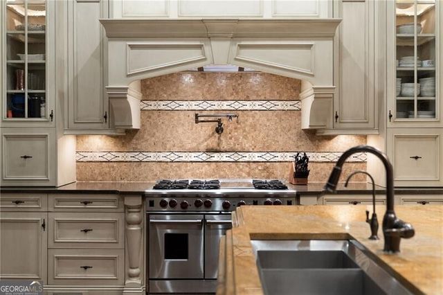 4136 N Stratford Road NE, Atlanta, GA 30342