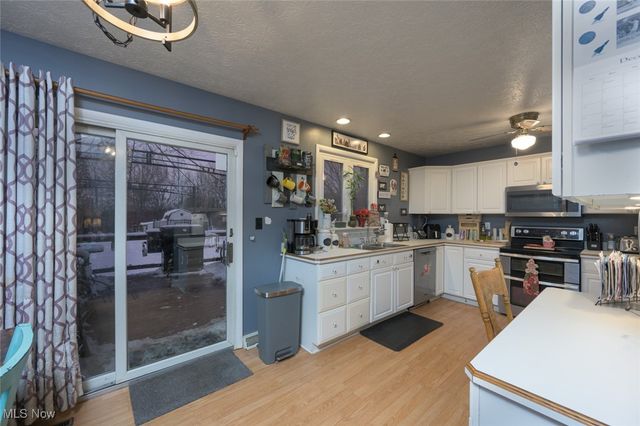 2411 Griffith Drive, Cortland, OH 44410