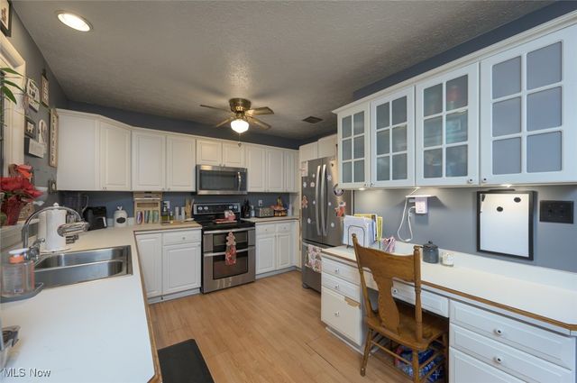 2411 Griffith Drive, Cortland, OH 44410