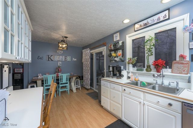 2411 Griffith Drive, Cortland, OH 44410