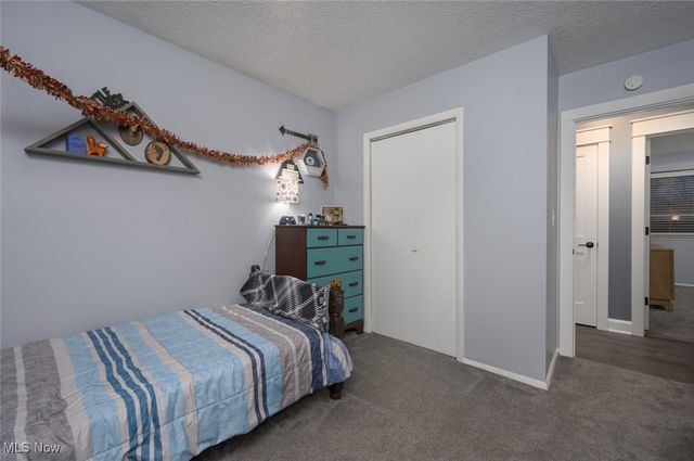 2411 Griffith Drive, Cortland, OH 44410