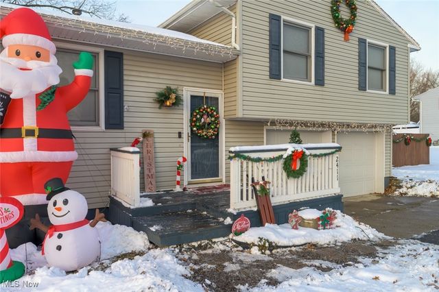 2411 Griffith Drive, Cortland, OH 44410