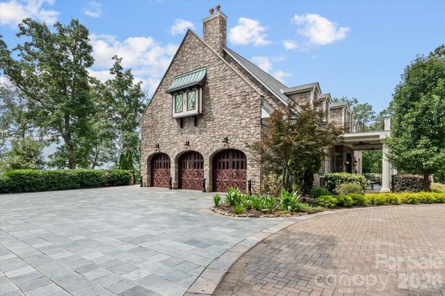 530 Sierra Trace Road, Denton, NC 27239