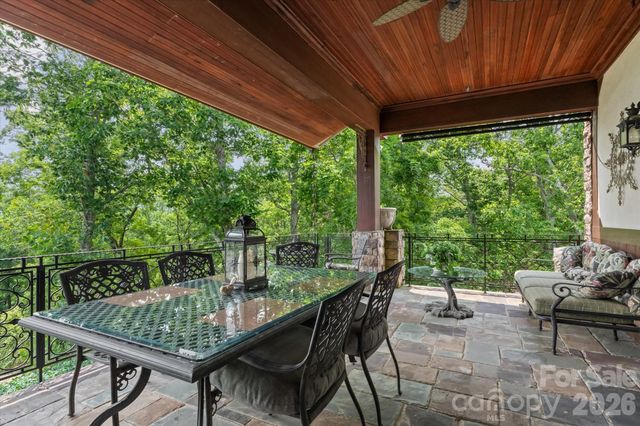 530 Sierra Trace Road, Denton, NC 27239