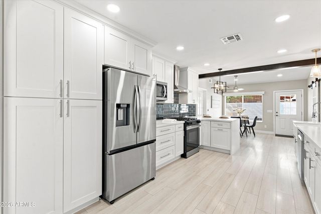 1922 E YALE Street, Phoenix, AZ 85006