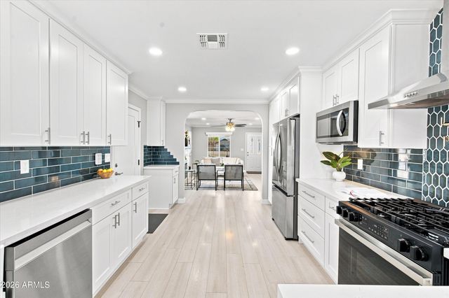 1922 E YALE Street, Phoenix, AZ 85006