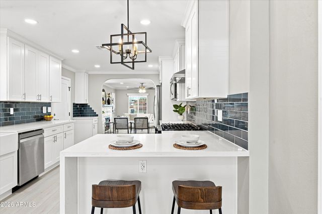 1922 E YALE Street, Phoenix, AZ 85006