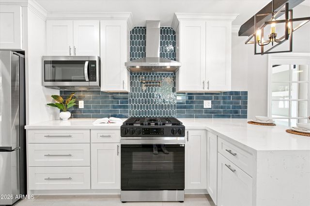 1922 E YALE Street, Phoenix, AZ 85006