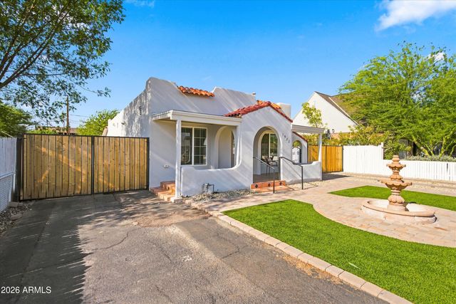 1922 E YALE Street, Phoenix, AZ 85006