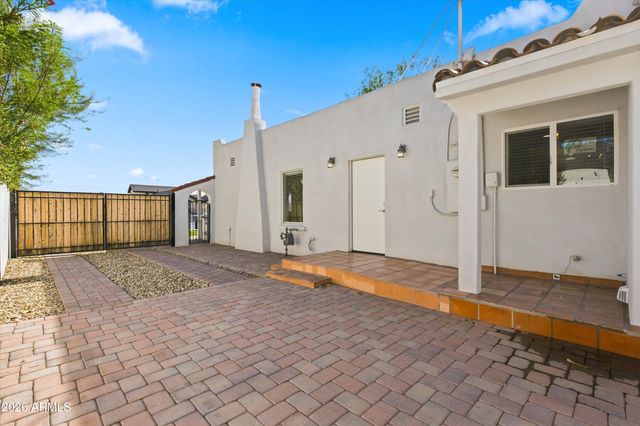 1922 E YALE Street, Phoenix, AZ 85006
