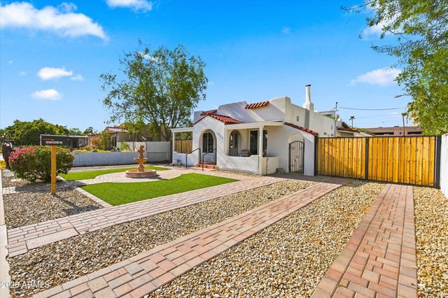 1922 E YALE Street, Phoenix, AZ 85006