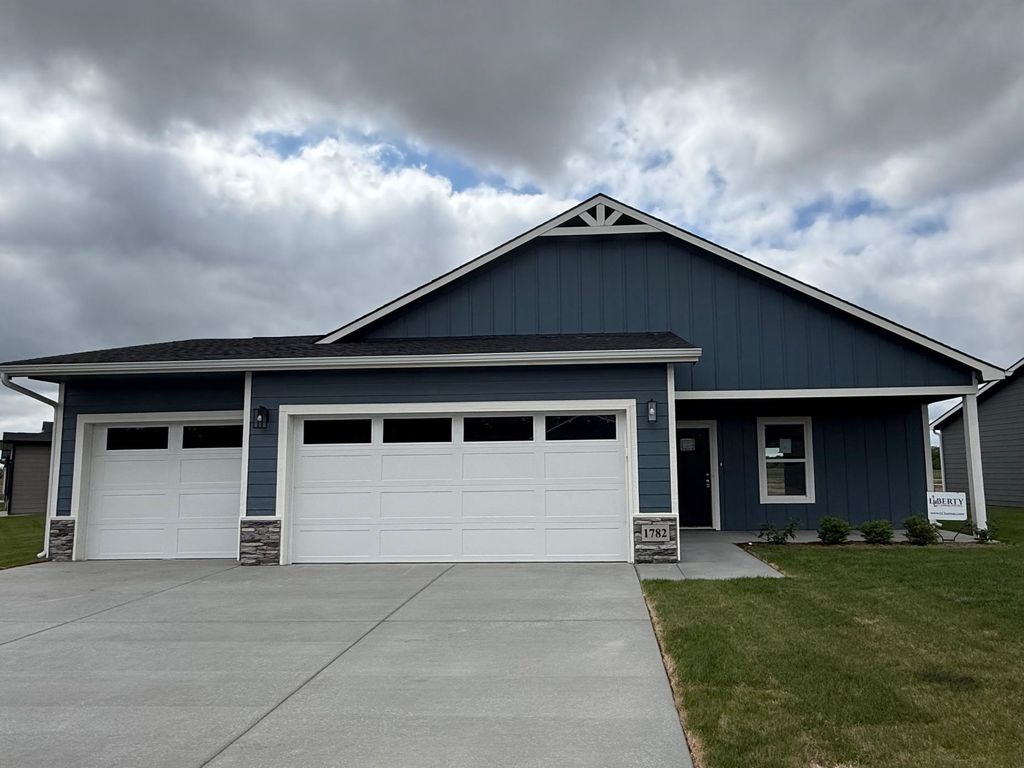1782 W Redbud Lane, Goddard, KS 67052