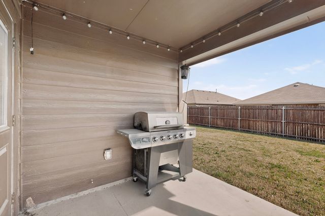 16616 Milwaukee Street, Justin, TX 76247