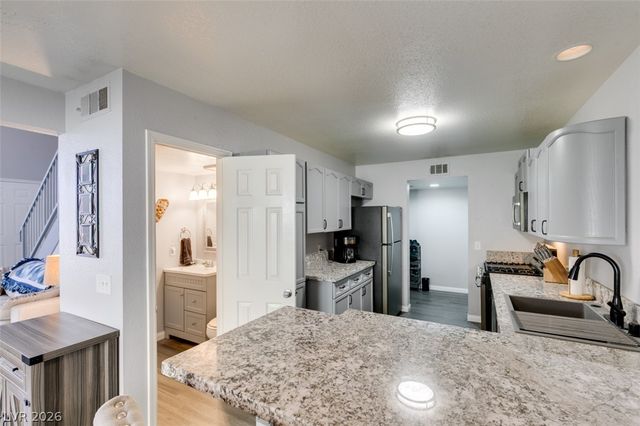 8469 Majestic View Avenue, Las Vegas, NV 89129