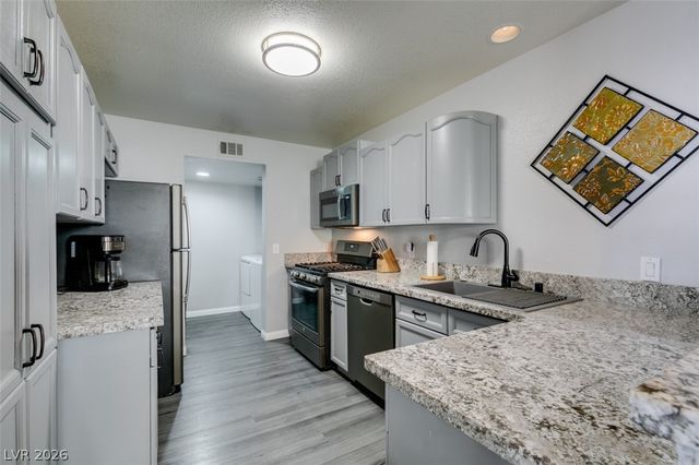 8469 Majestic View Avenue, Las Vegas, NV 89129