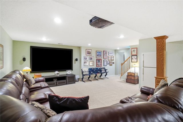 6953 Raceway Court, Mason, OH 45040