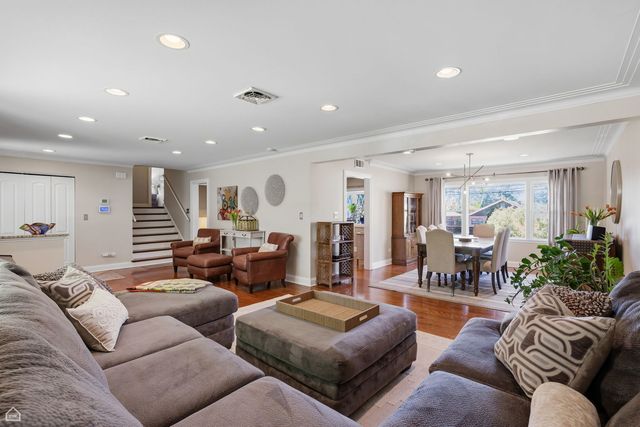 9632 Massasoit Avenue, Oak Lawn, IL 60453