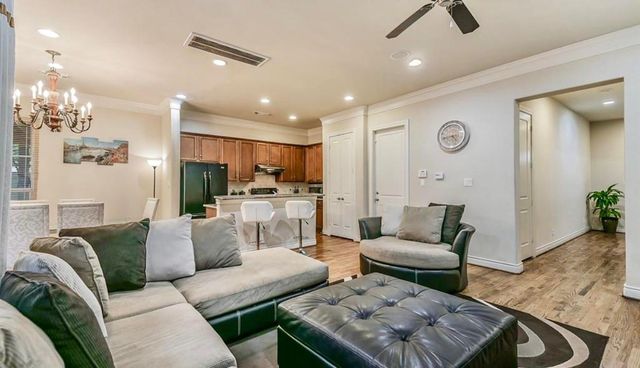 9607 Pemberton Trace, Houston, TX 77025
