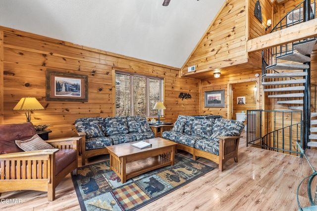 1443 Arbon Drive, Gatlinburg, TN 37738