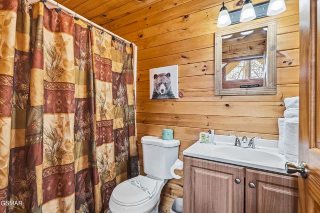 1443 Arbon Drive, Gatlinburg, TN 37738