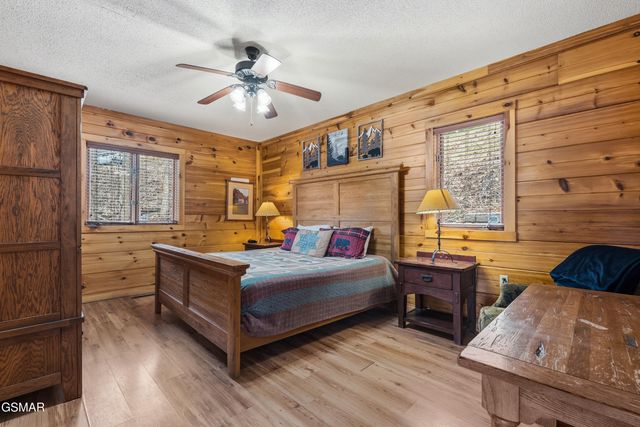 1443 Arbon Drive, Gatlinburg, TN 37738