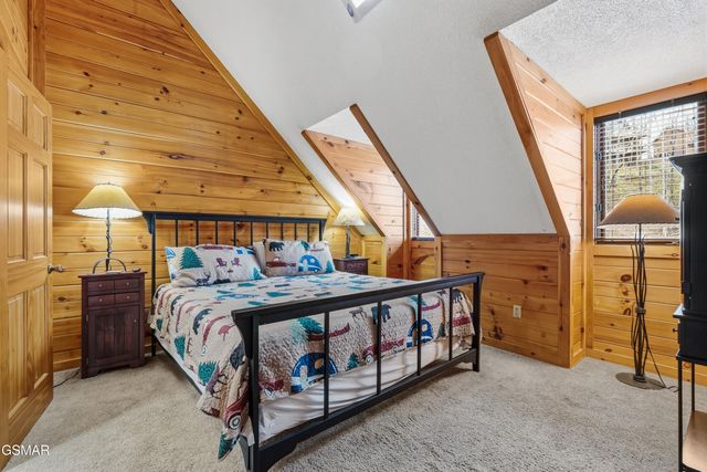 1443 Arbon Drive, Gatlinburg, TN 37738