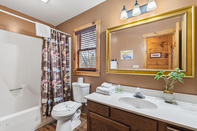 1443 Arbon Drive, Gatlinburg, TN 37738