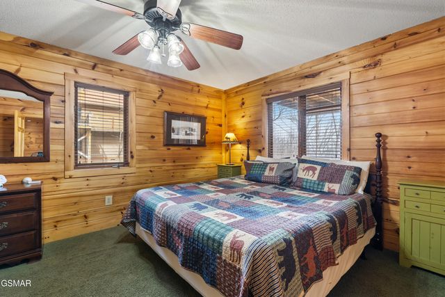 1443 Arbon Drive, Gatlinburg, TN 37738