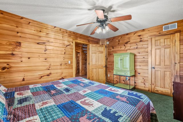 1443 Arbon Drive, Gatlinburg, TN 37738