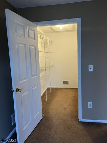 611 Lilac Ln, Mahwah Twp., NJ 07430