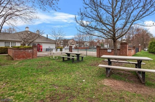 611 Lilac Ln, Mahwah Twp., NJ 07430