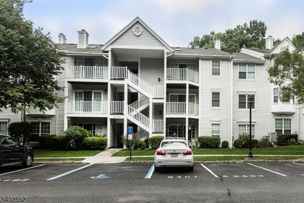 611 Lilac Ln, Mahwah Twp., NJ 07430