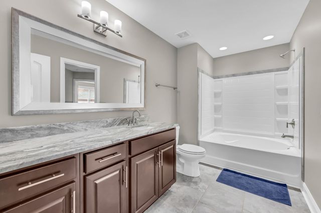221 Allie Kat Way, Clarksville, TN 37042