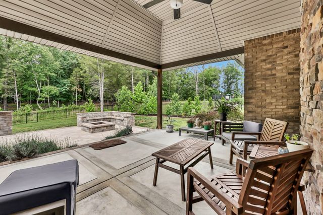 221 Allie Kat Way, Clarksville, TN 37042