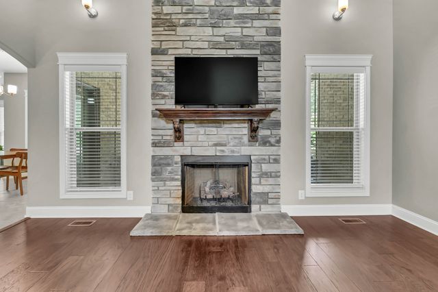 221 Allie Kat Way, Clarksville, TN 37042