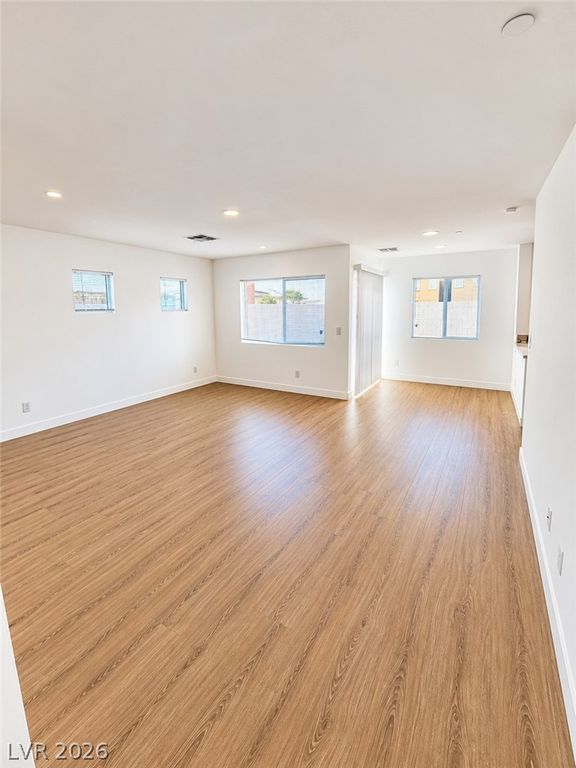 4131 North Lamont Street, Las Vegas, NV 89115 — photo 4