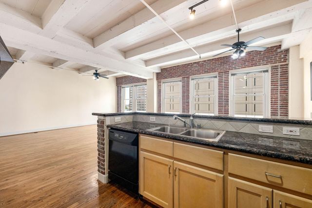 1120 Texas Street 7D, Houston, TX 77002