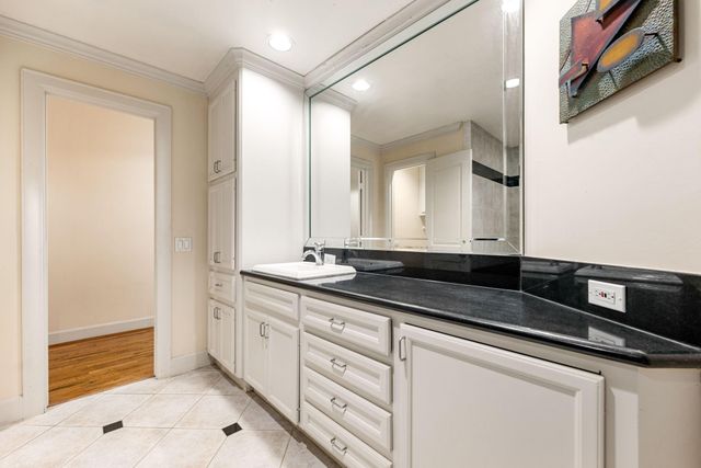 1120 Texas Street 7D, Houston, TX 77002